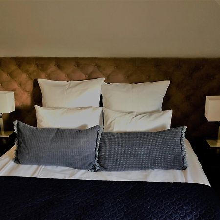 Villa Riccona Bronisze Экстерьер фото